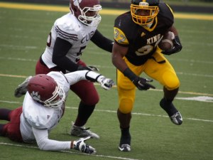Martell Pettaway looking up field